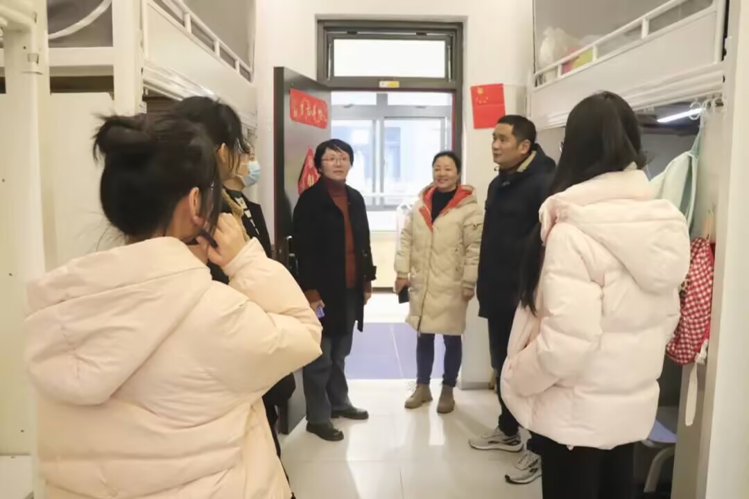 学前教育学院开展新学期宿舍走访活动