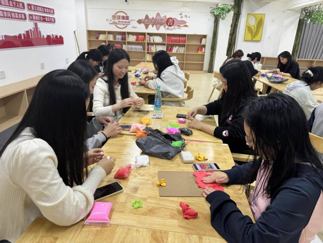 图示, 示意图

中度可信度描述已自动生成:ver1